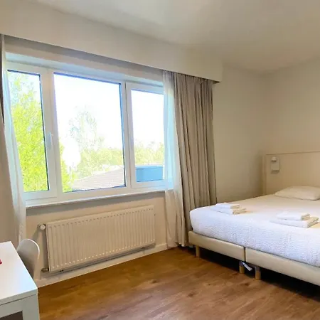 Aparthotel Aramis 3*